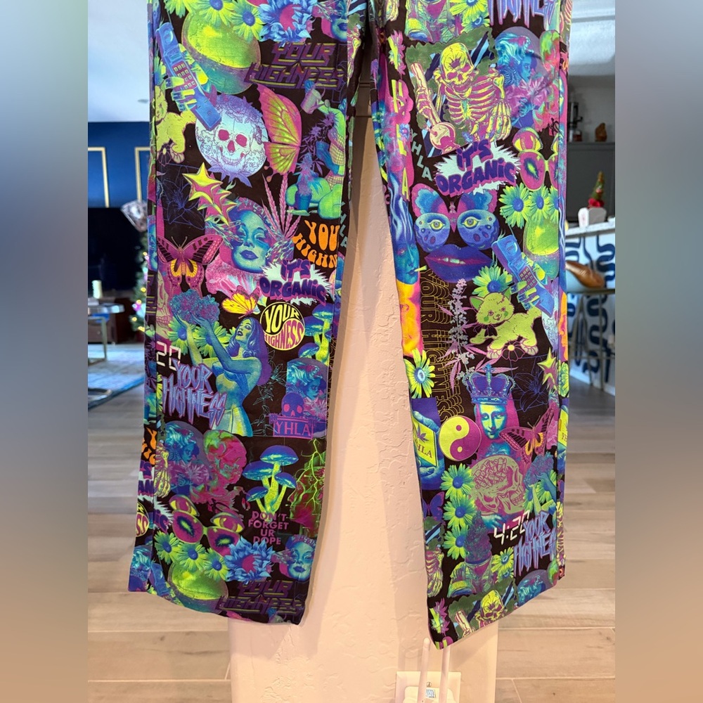 Zumiez Multicolor Graphic Women's Jeans - Picture 5 of 6
